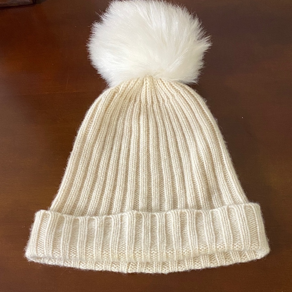 J. McLaughlin Cream Cashmere Blend Knit beanie
